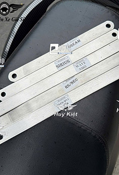 Pát Giữ Má Đùm [Inox 304] Form Zin (Loại Dày) Wave Nhỏ/ZX, Dream, Sirus, Exciter 2010, Future Neo/ Wave RS, Future Led/ Wave A 2017- 2025 110cc MS6663
