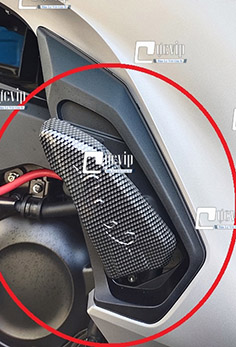 Ốp Gác Chân Sau SH 2017 - 2022, SH 350i, SH Mode 2013 - 2019 Carbon MS2386